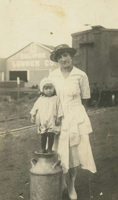 Portraits - Group, history of Iowa, Iowa History, IA, railroad, Arensdorf, Maureen, Iowa, lumber, train, baby