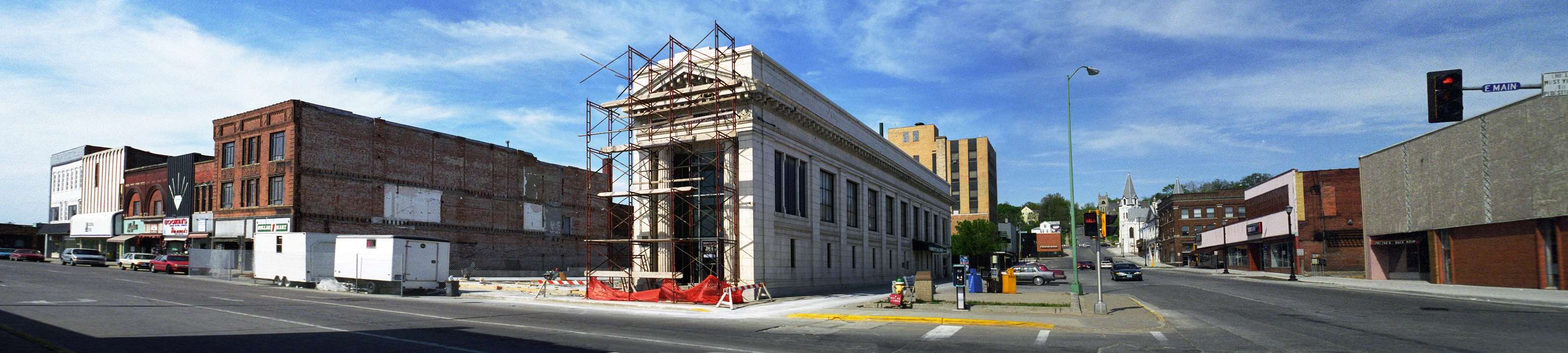 mainstreet, construction, Iowa, scaffolding, history of Iowa, Lemberger, LeAnn, Cities and Towns, Ottumwa, IA, development, Motorized Vehicles, Main Streets & Town Squares, Iowa History