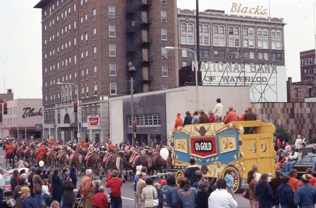 Main Streets & Town Squares, national bank of waterloo, history of Iowa, Iowa History, parade, black's building, president hotel, spectator, Iowa, correct date needed, Zischke, Ward, Waterloo, IA, hotel president, horse, east park avenue