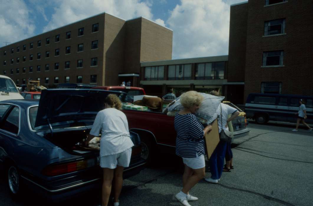 dorm, car, dormitory, Iowa History, Iowa, Motorized Vehicles, Schools and Education, parking lot, university of northern iowa, Families, pillow, uni, UNI Special Collections & University Archives, box, Cedar Falls, IA, history of Iowa