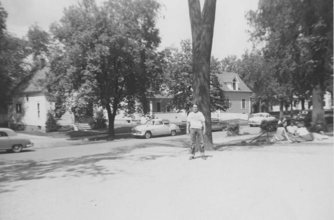 neighborhood, Portraits - Individual, car, Cities and Towns, Iowa History, Iowa, Motorized Vehicles, Cedar Rapids, IA, Vaughn, Cindy, history of Iowa