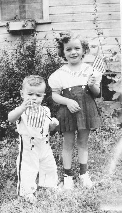 Portraits - Group, Iowa, Children, Brown, Clarice, history of Iowa, Holidays, flag, Iowa History, Buffalo Center, IA