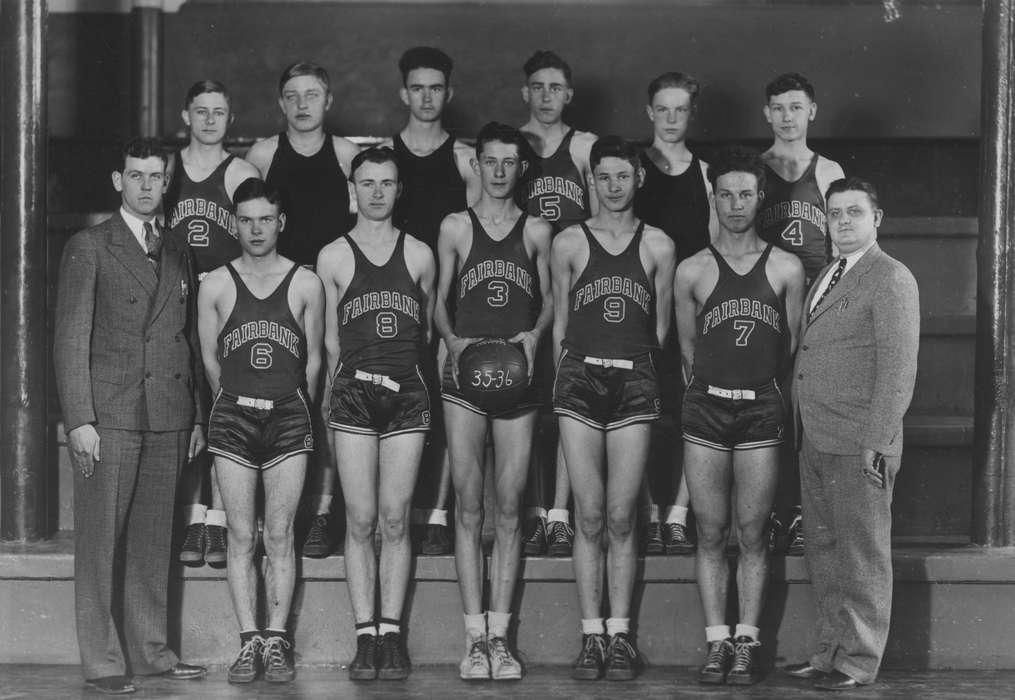 IA, history of Iowa, basketball, Iowa, King, Tom and Kay, Sports, Iowa History, Portraits - Group, Schools and Education