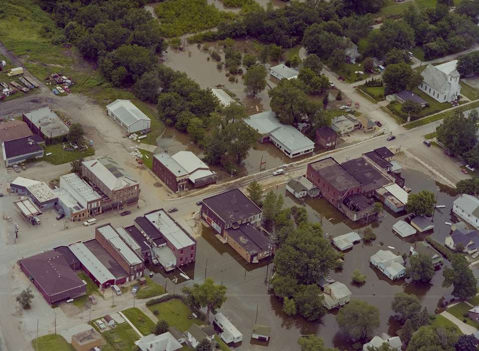 Main Streets & Town Squares, Floods, history of Iowa, Iowa History, Lemberger, LeAnn, downtown, pepsi, Eldon, IA, Aerial Shots, Iowa, Cities and Towns, church