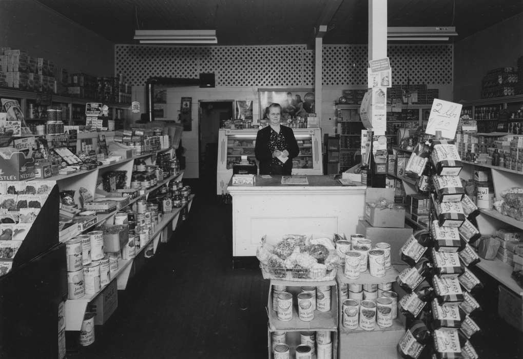 Businesses and Factories, Iowa History, grocery store, King, Tom and Kay, Iowa, history of Iowa, Fairbank, IA, Food and Meals