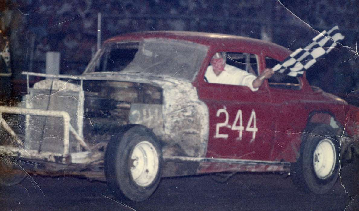 tunis speedway, Motorized Vehicles, Iowa History, Entertainment, race car, Iowa, history of Iowa, racecar driver, car, Volgarino, Jim, Waterloo, IA, speedway