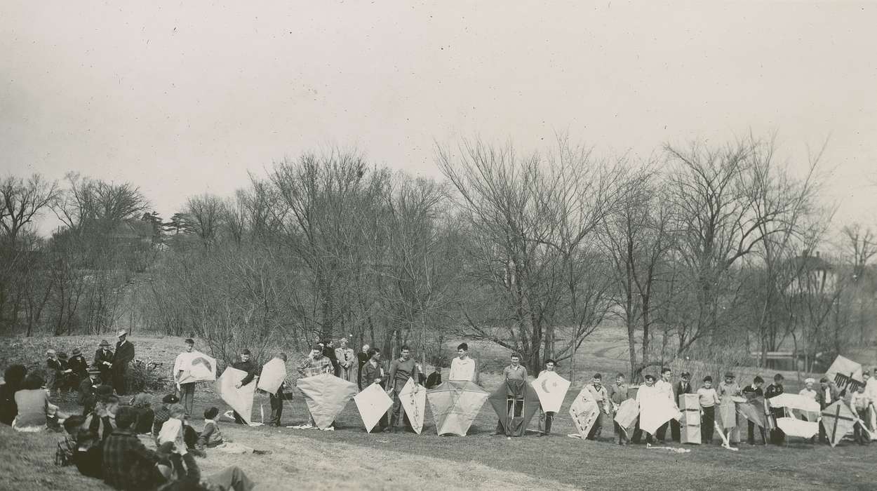 boy scouts, Iowa History, McMurray, Doug, kite, Children, Iowa, Webster City, IA, history of Iowa, Outdoor Recreation, kites