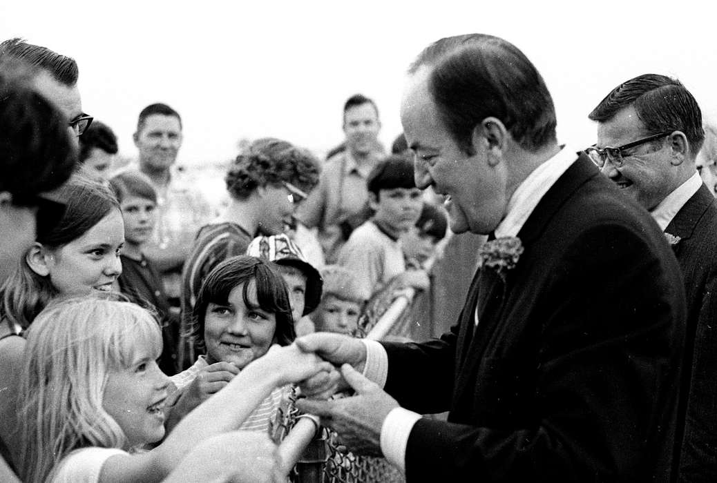 handshake, hubert humphrey, Iowa History, Ottumwa, IA, history of Iowa, girl, senator, Iowa, Lemberger, LeAnn, Children, Portraits - Individual