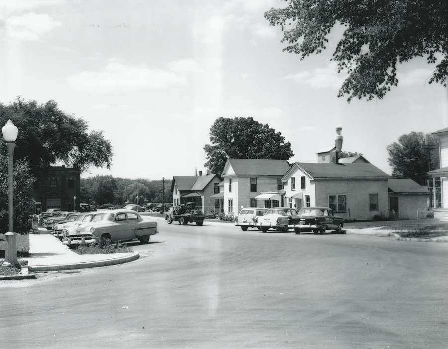 IA, Homes, street light, history of Iowa, Motorized Vehicles, Iowa, Cities and Towns, car, correct date needed, Waverly Public Library, Iowa History