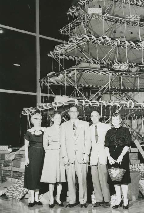 party, Jones, Deb, Cedar Rapids, IA, Iowa History, Iowa, history of Iowa, Businesses and Factories, Portraits - Group, trampoline