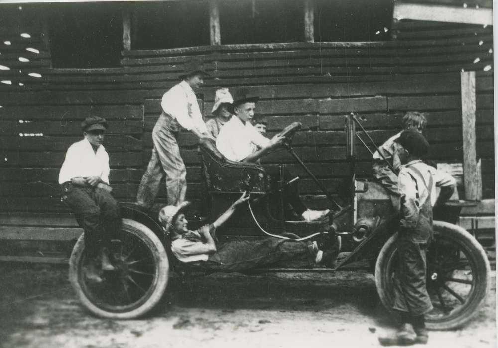 Dean, Shirley, Motorized Vehicles, Iowa History, Children, Grandview, IA, Farms, Iowa, history of Iowa, car