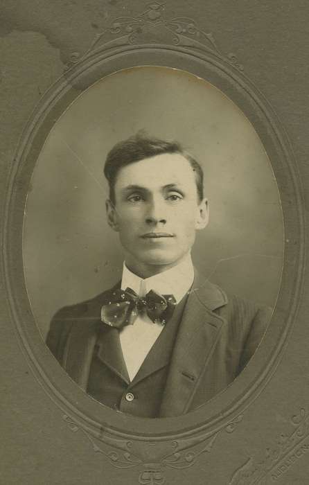 vest, bow tie, history of Iowa, Iowa History, man, Iowa, Olsson, Ann and Jons, Audubon, IA, suit, Portraits - Individual