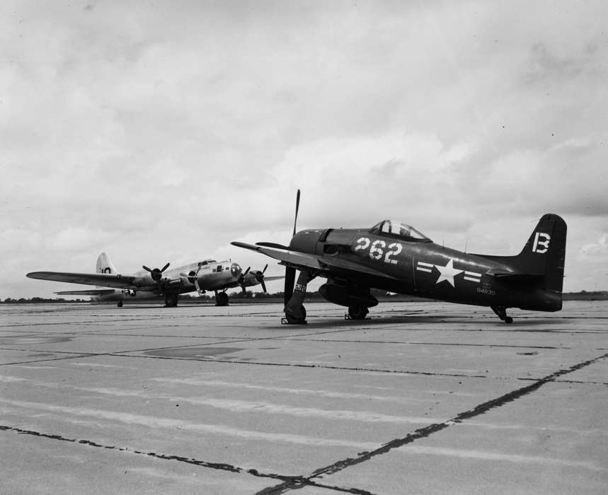 Military and Veterans, history of Iowa, plane, Ottumwa, IA, Iowa History, Motorized Vehicles, airplane, Iowa, Lemberger, LeAnn, navy