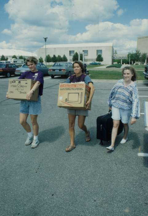 UNI Special Collections & University Archives, history of Iowa, Motorized Vehicles, Iowa, uni, suitcases, parking lot, Cedar Falls, IA, box, Iowa History, university of northern iowa, Portraits - Group, Schools and Education