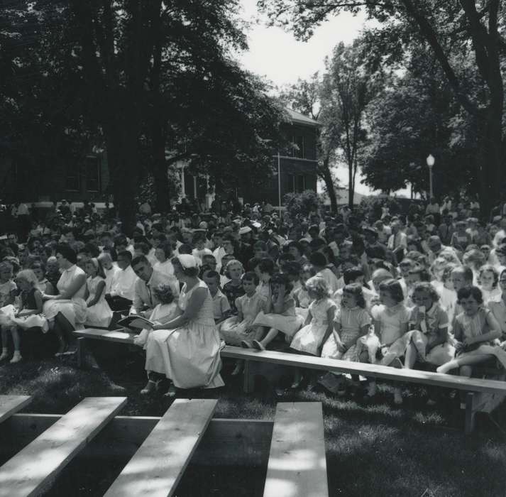 men, history of Iowa, church service, women, Iowa History, children, crowd, Iowa, outdoors, Waverly Public Library, Religion