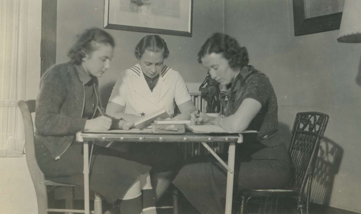 history of Iowa, women, Iowa History, Families, Webster City, IA, group, Iowa, Homes, McMurray, Doug