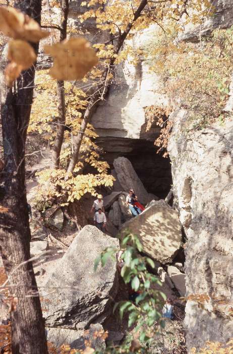 cave, history of Iowa, IA, Iowa History, Iowa, Zischke, Ward, correct date needed, Children