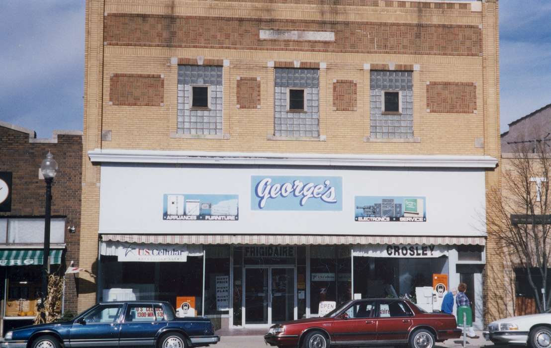 mainstreet, history of Iowa, Motorized Vehicles, storefront, Main Streets & Town Squares, Iowa, Cities and Towns, Waverly Public Library, Businesses and Factories, Iowa History, general store