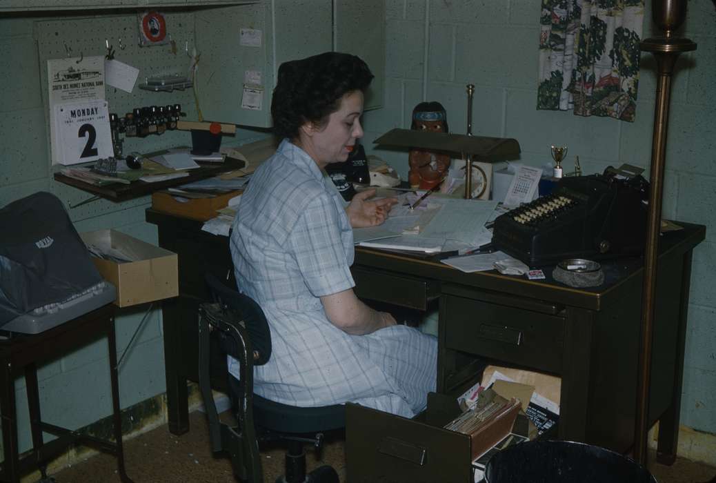 Campopiano Von Klimo, Melinda, history of Iowa, Iowa History, ashtray, Businesses and Factories, adding machine, cigarette, Iowa, desk, Labor and Occupations, Des Moines, IA