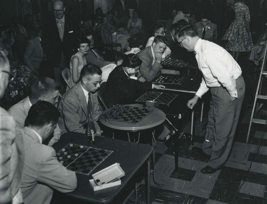 checkers, history of Iowa, Entertainment, Waverly Public Library, competition, Iowa, Iowa History, men