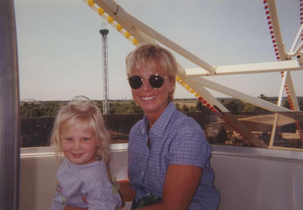 Portraits - Group, Families, Altoona, IA, ferris wheel, adventureland, amusement park, Iowa, Camden, Shannon, history of Iowa, Iowa History, Fairs and Festivals, Children