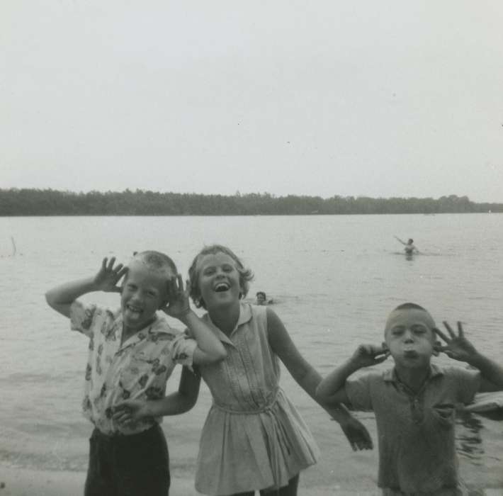 Portraits - Group, lake, history of Iowa, IA, Iowa History, Lakes, Rivers, and Streams, Jones, Deb, Iowa, silly, Children, Leisure
