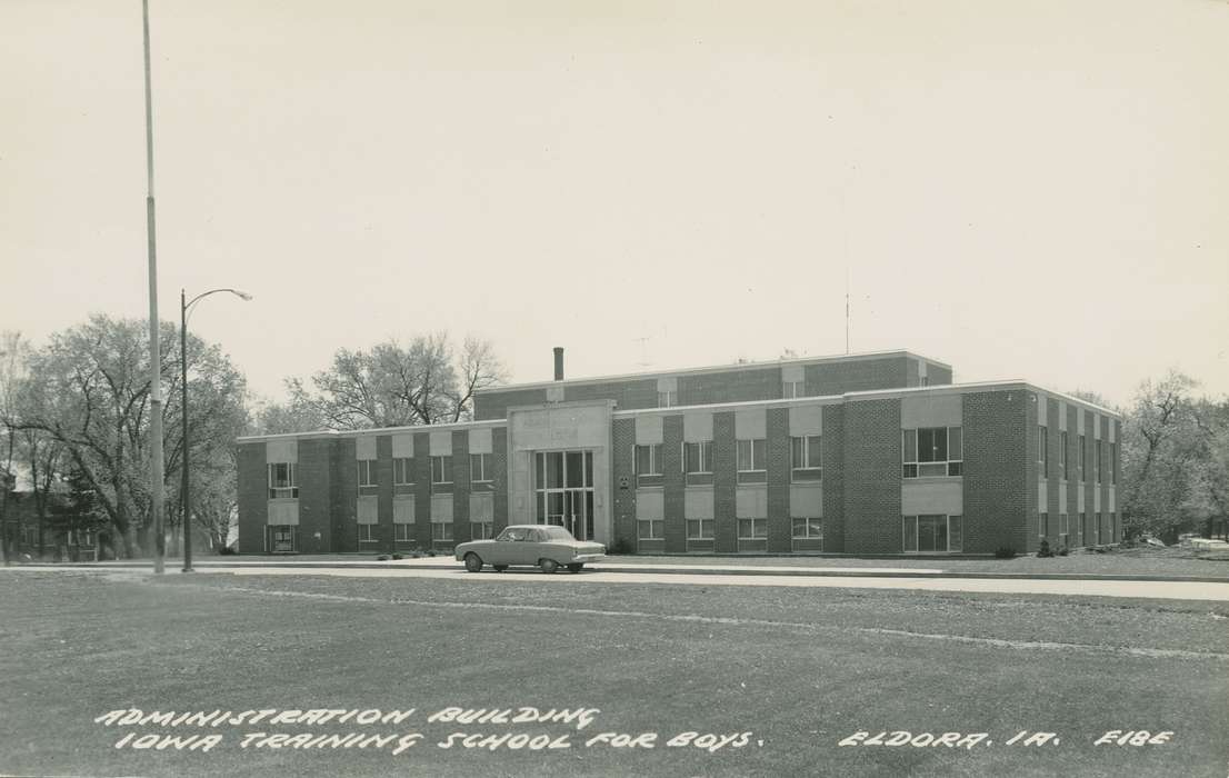 car, Cities and Towns, Eldora, IA, Iowa, Motorized Vehicles, Schools and Education, Iowa History, Palczewski, Catherine, history of Iowa