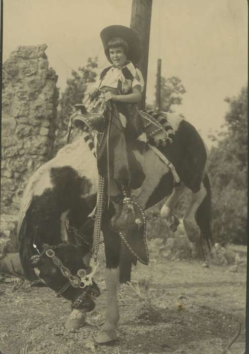 cowboy costume, Fairs and Festivals, history of Iowa, Animals, Iowa, Grinnell, IA, Portraits - Individual, taxidermy, Children, horse, Barnum, Mary, Iowa History