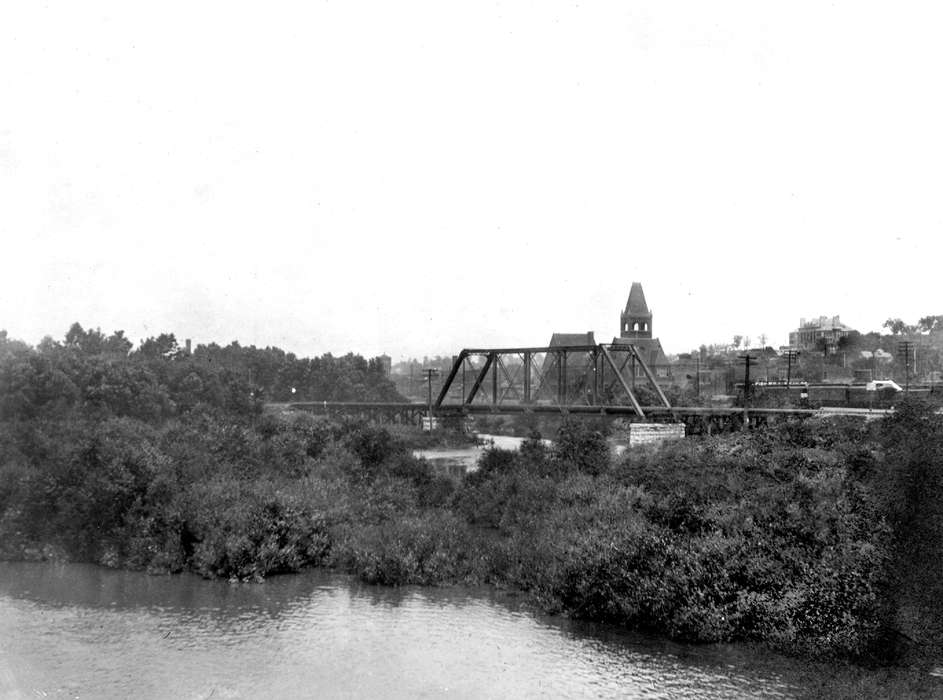 Iowa, Ottumwa, IA, Lakes, Rivers, and Streams, Lemberger, LeAnn, railroad, bridge, Cities and Towns, history of Iowa, Iowa History