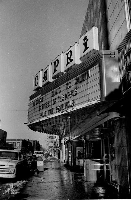 Lemberger, LeAnn, Cities and Towns, Iowa History, Entertainment, Leisure, movie theater, Iowa, theatre, Businesses and Factories, history of Iowa, Ottumwa, IA