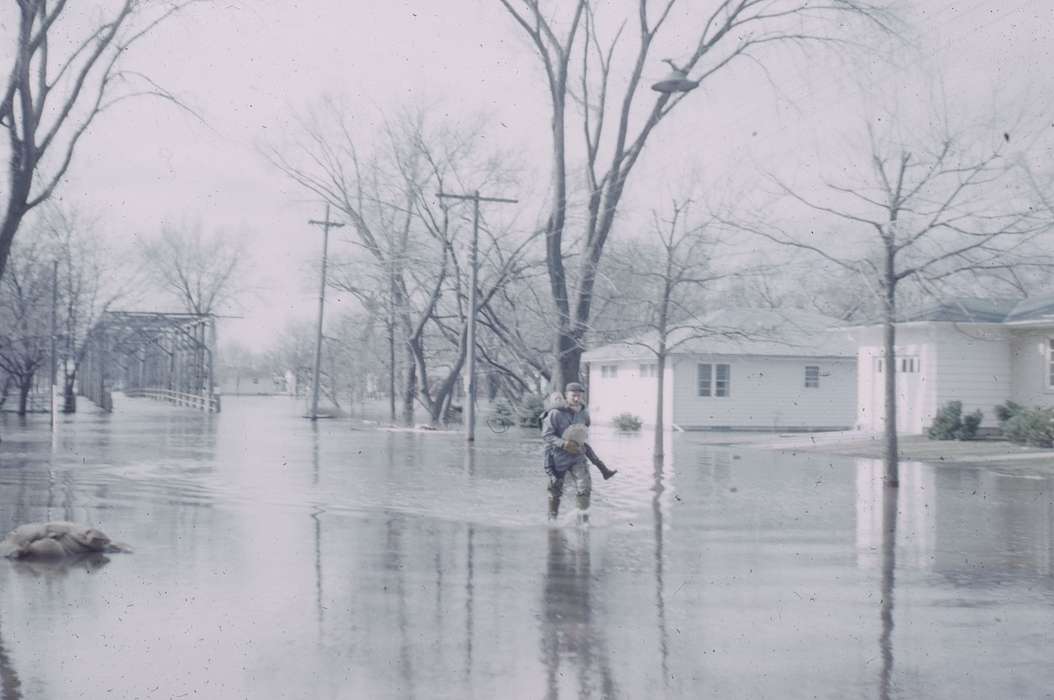 Waverly, IA, Floods, history of Iowa, Conklin, Beverly, Iowa, Cities and Towns, Iowa History, river