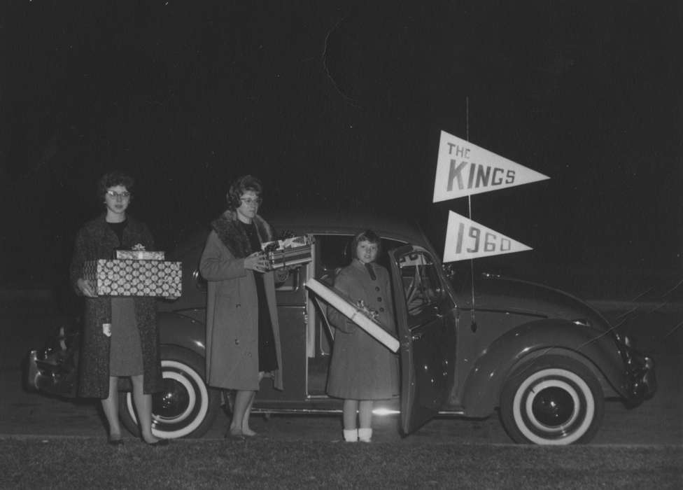 christmas, history of Iowa, Iowa History, IA, presents, Motorized Vehicles, Holidays, Iowa, King, Tom and Kay, Children