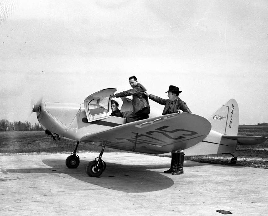 history of Iowa, Iowa History, Ottumwa, IA, Iowa, Lemberger, LeAnn, Motorized Vehicles, airplane