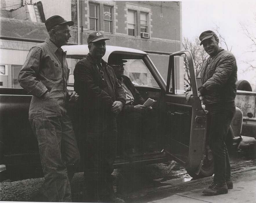 Main Streets & Town Squares, history of Iowa, Iowa History, pickup truck, Missouri Valley, IA, Motorized Vehicles, town, Iowa, Henderson, Dan, Farms, farmers, salesman