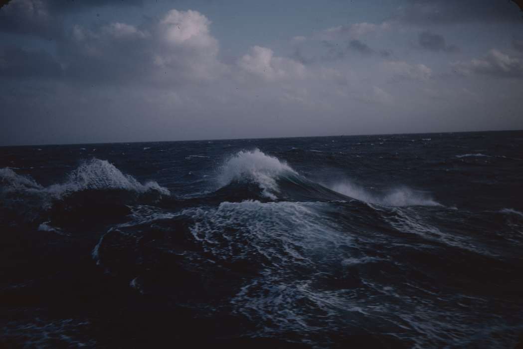 wave, Atlantic Ocean, Iowa History, Iowa, waves, atlantic ocean, ocean, water, Travel, Sack, Renata, history of Iowa