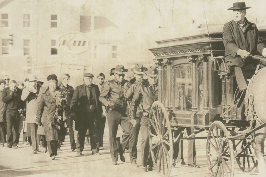 history of Iowa, hat, Waverly Public Library, Waverly, IA, Main Streets & Town Squares, horse drawn, Civic Engagement, horse, Iowa, wheel, Iowa History, carriage, Cities and Towns, outfit