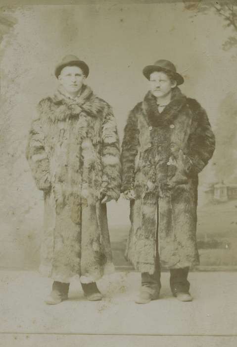 Portraits - Group, homburg hat, Cedar Falls, IA, history of Iowa, Iowa History, Olsson, Ann and Jons, fur coat, man, cabinet photo, Iowa, painted backdrop, hat