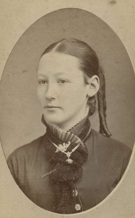 brooch, history of Iowa, Iowa History, IA, woman, ruffled collar, necklace, Iowa, King, Tom and Kay, curls, Portraits - Individual