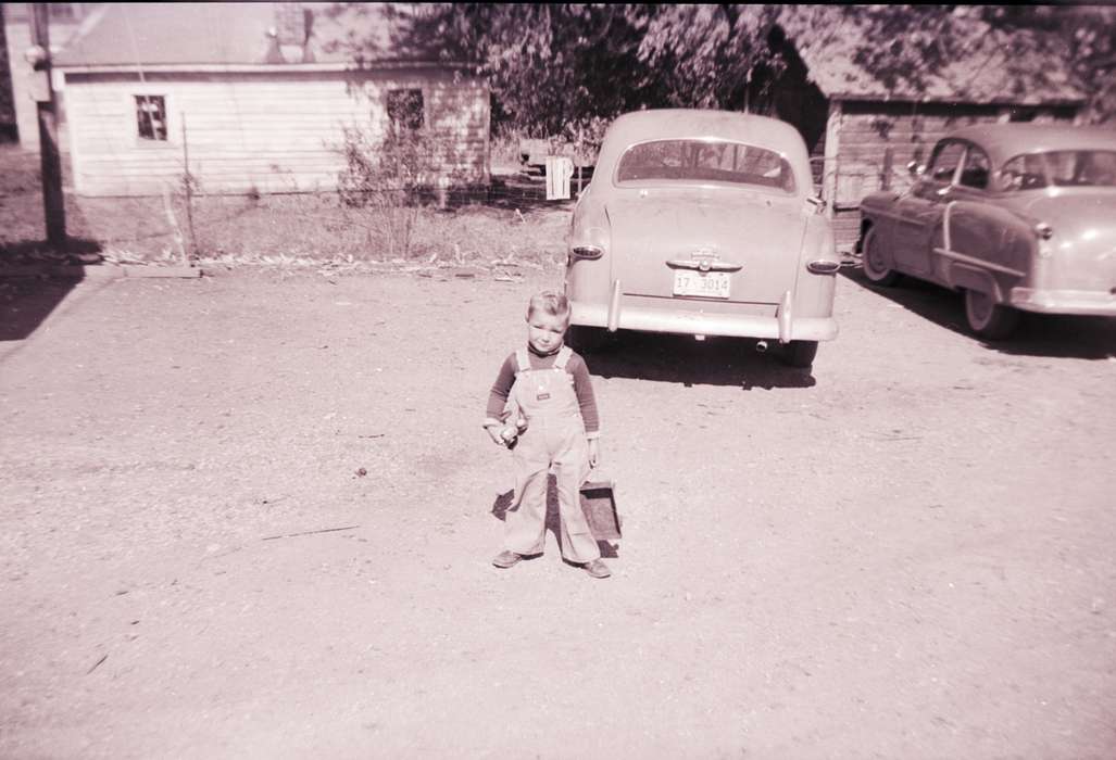 history of Iowa, Iowa History, Motorized Vehicles, car, driveway, toy, Hansell, IA, Iowa, Bonjour, Amanda, Children, Portraits - Individual