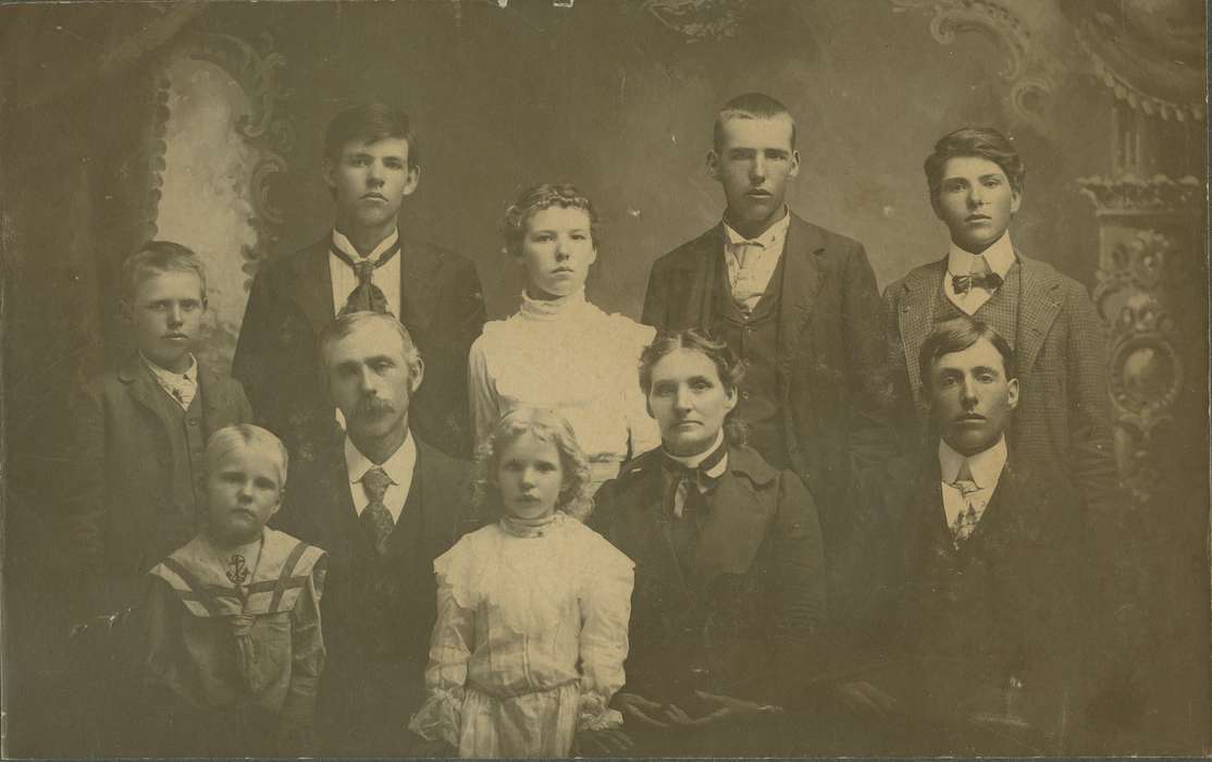 Portraits - Group, kids, history of Iowa, Iowa History, Families, suits, adults, Harrison County, IA, cabinet photo, family, Iowa, Henderson, Dan, Children