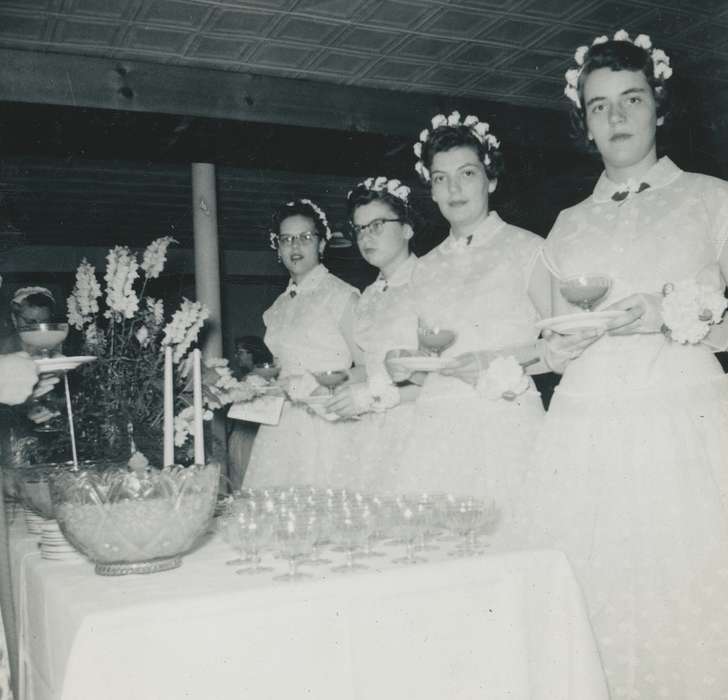 Iowa History, glasses, Iowa, history of Iowa, bridesmaid, Portraits - Group, Weddings, punch, drinks, bridesmaids, Food and Meals, USA, Spilman, Jessie Cudworth
