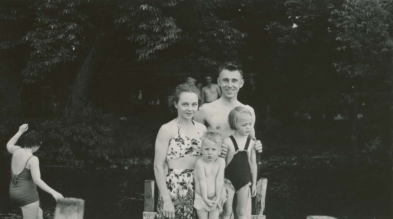 Portraits - Group, Clear Lake, IA, history of Iowa, Iowa History, Families, Iowa, McMurray, Doug, Children
