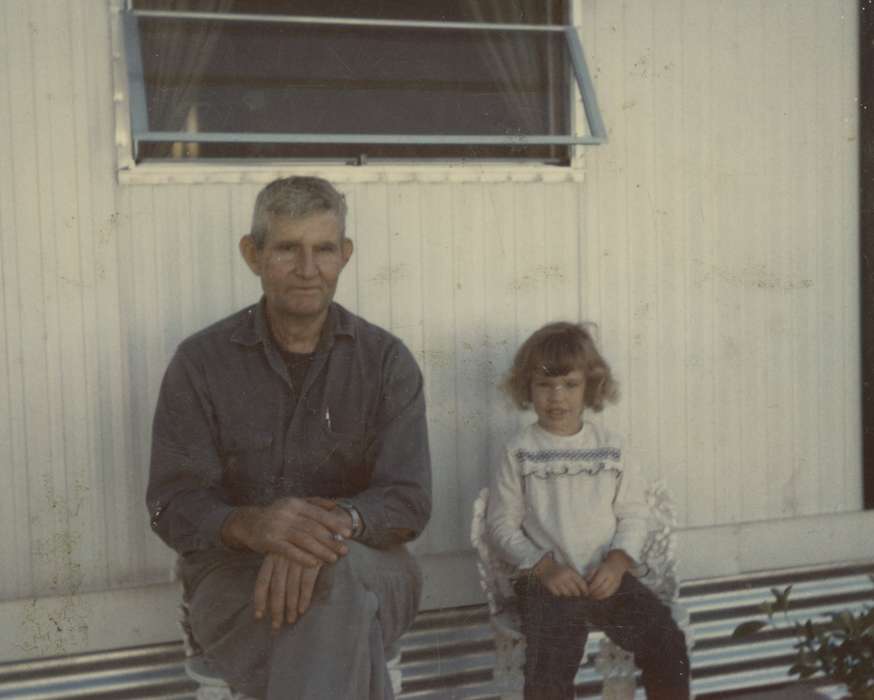 Portraits - Group, history of Iowa, Iowa History, Holderness, Tammy, Families, window, Letts, IA, chair, Iowa, Children