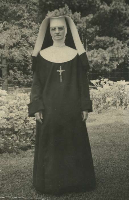 nun, history of Iowa, Iowa, USA, catholic, Portraits - Individual, Campbell, Gloria, Iowa History, Religion