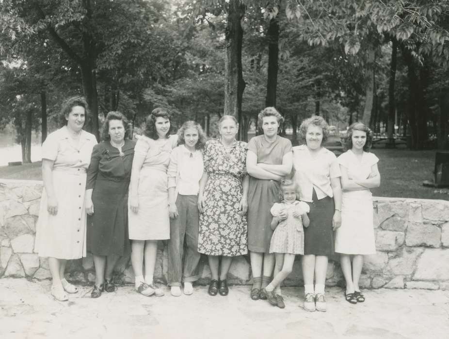 Portraits - Group, Bartlett, Colleen, park, Iowa History, Iowa, history of Iowa, Eagle Grove, IA