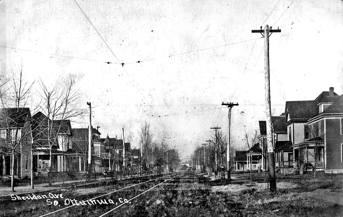 Main Streets & Town Squares, Homes, history of Iowa, Iowa History, Ottumwa, IA, Iowa, Lemberger, LeAnn, power lines, house, street