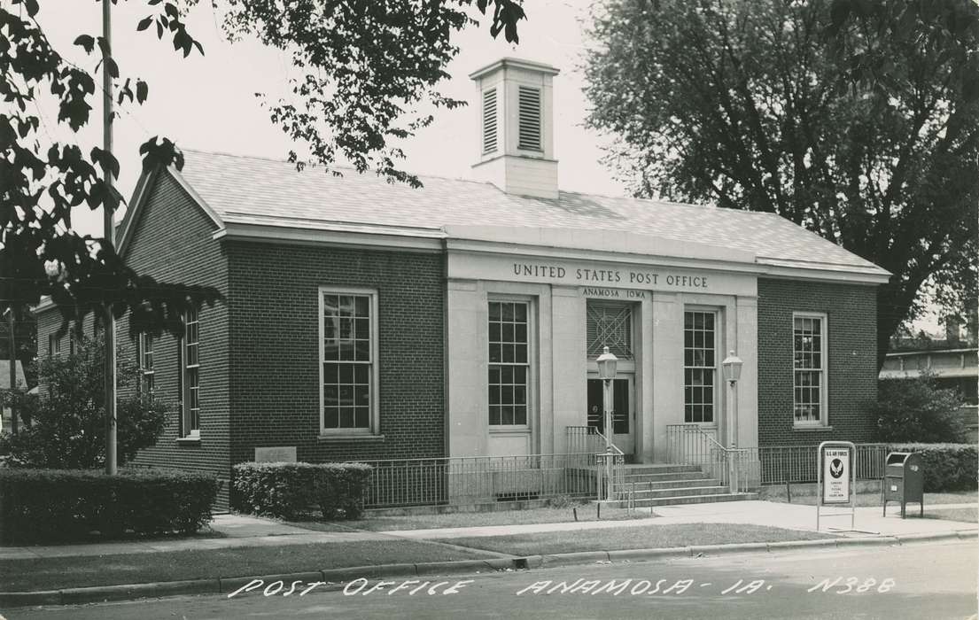 Iowa, history of Iowa, Cities and Towns, Anamosa, IA, Palczewski, Catherine, Iowa History, post office