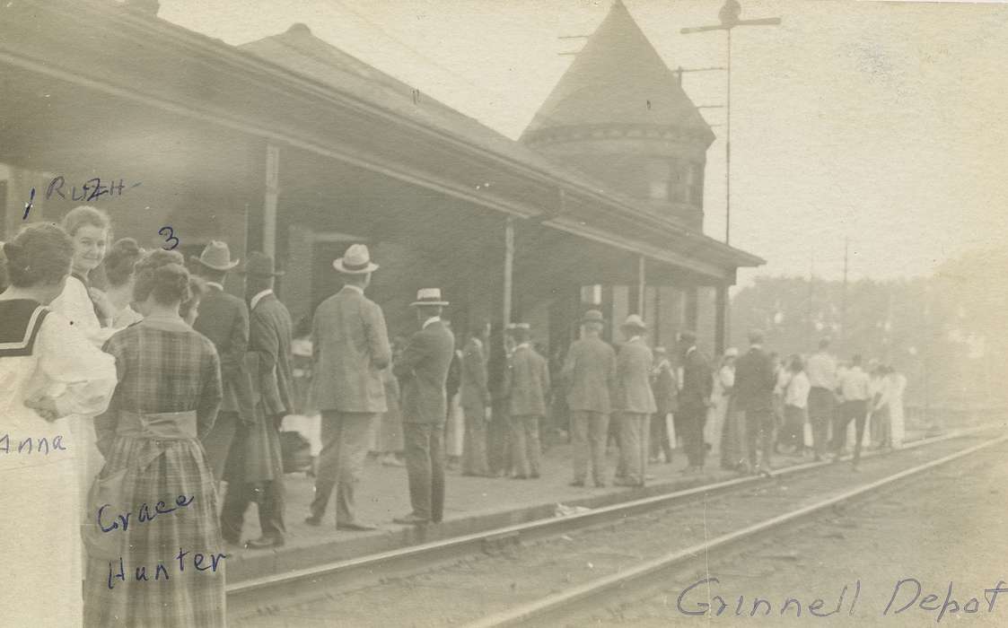 Dean, Shirley, Iowa, Grinnell, IA, history of Iowa, Train Stations, train tracks, Iowa History