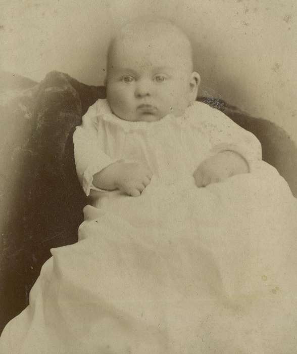 baby, history of Iowa, McMurray, Doug, Iowa, Portraits - Individual, Children, Webster City, IA, Iowa History