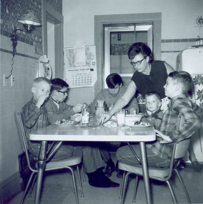 table, calendar, history of Iowa, kitchen, Iowa History, Minburn, IA, Families, McLaughlin, Angie, Iowa, Food and Meals, Children, milk